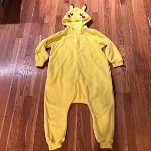 Pokémon Pikachu costume /onesie